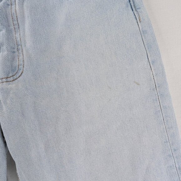 Levi's VTG Light Wash Denim Button Fly Long Length Jorts Jean Shorts - Picture 10 of 10